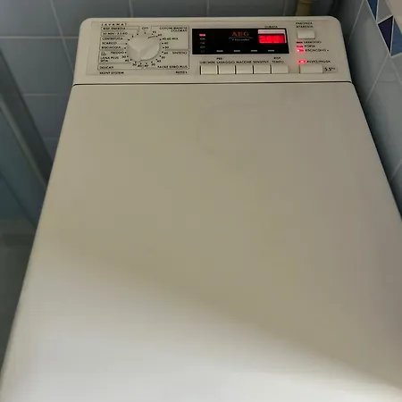 아파트 The Attic *